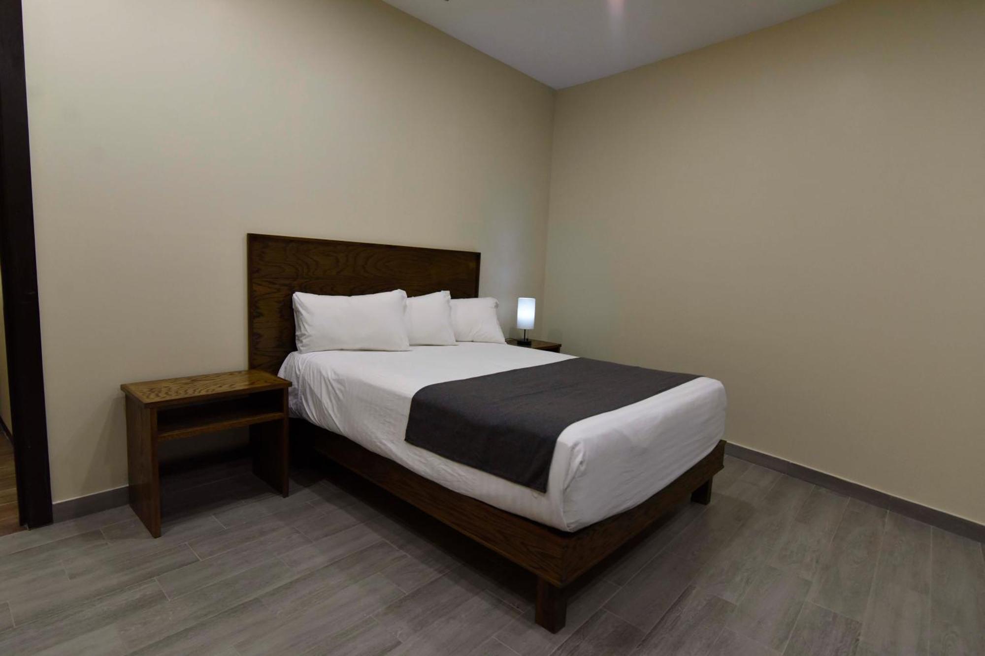 Hotel Dunas Near Consulate Ciudad Juarez Bagian luar foto